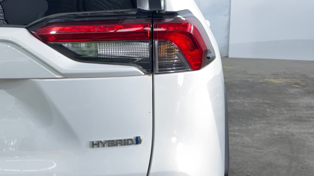 2022 Toyota RAV4 Gx (AWD) Hybrid, Automatic, 90513 km, Badge (Boot Right Side)