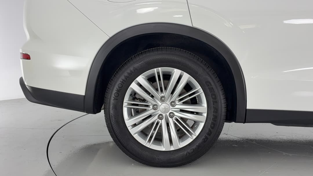 2023 Mitsubishi Outlander Es 7 Seat (2WD), Automatic, 35671 km, Right Rear Wheel