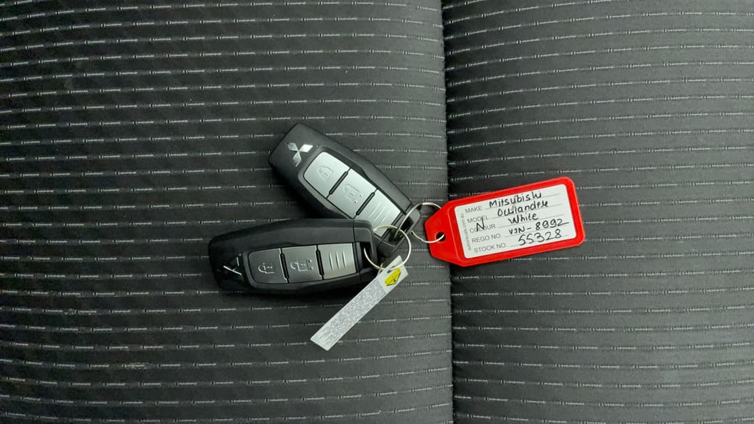 2023 Mitsubishi Outlander Es 7 Seat (2WD), Automatic, 35671 km, Key Close-up