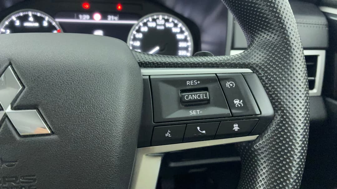 2023 Mitsubishi Outlander Es 7 Seat (2WD), Automatic, 35671 km, Cruise Control