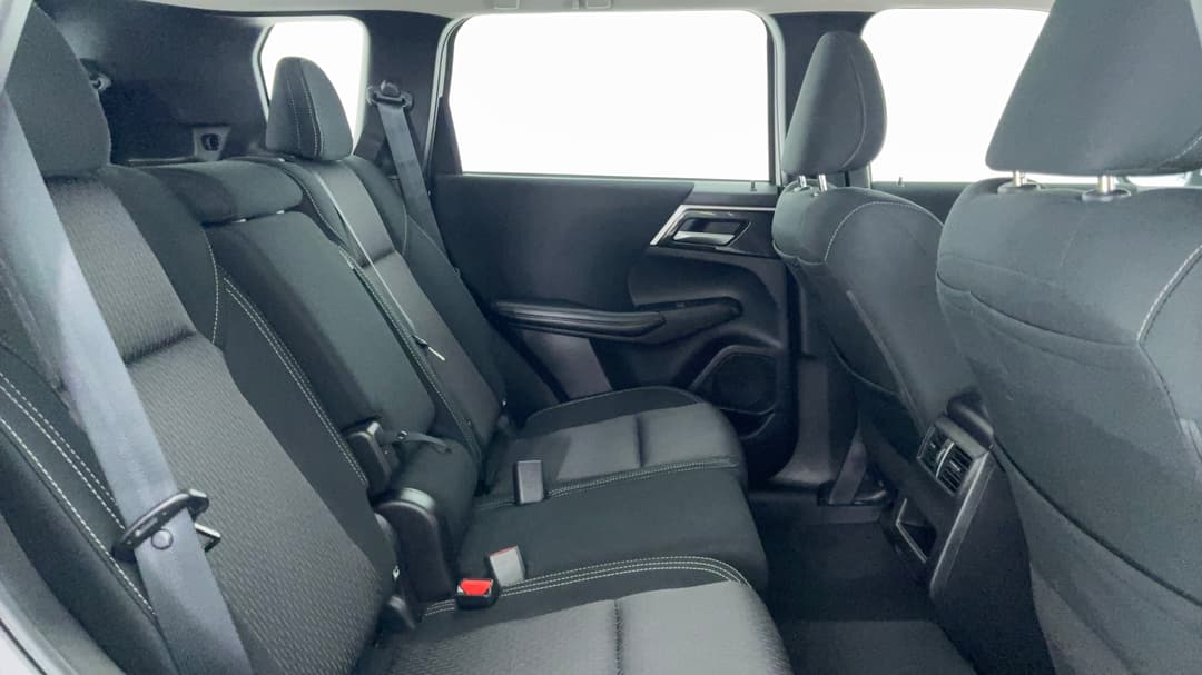 2023 Mitsubishi Outlander Es 7 Seat (2WD), Automatic, 35671 km, Right Side Rear Door Cabin View