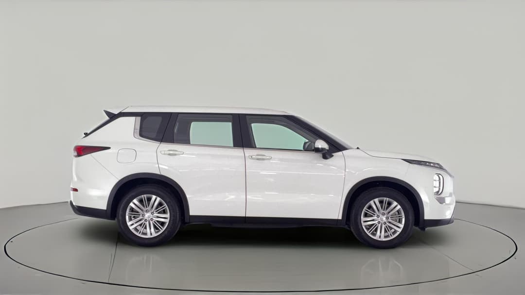 2023 Mitsubishi Outlander Es 7 Seat (2WD), Automatic, 35671 km, Right Side View
