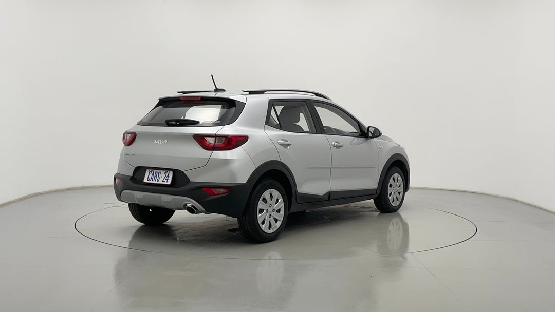 Right Back Diagonal (45- Degree) View