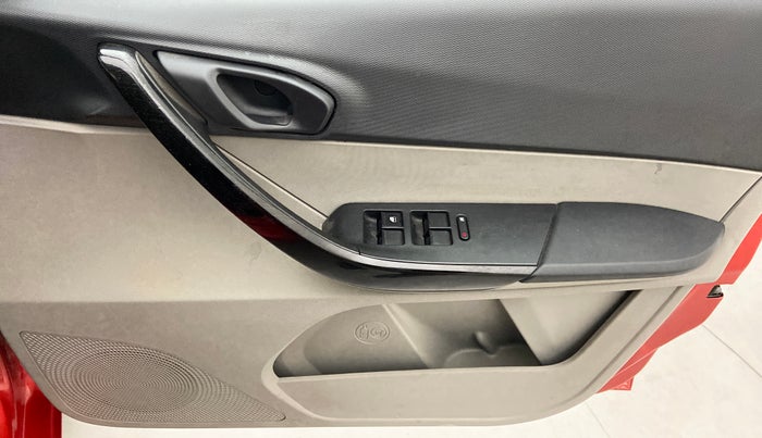 2018 Tata Tiago XTA 1.2 PETROL, Petrol, Automatic, 7,347 km, Driver Side Door Panels Control