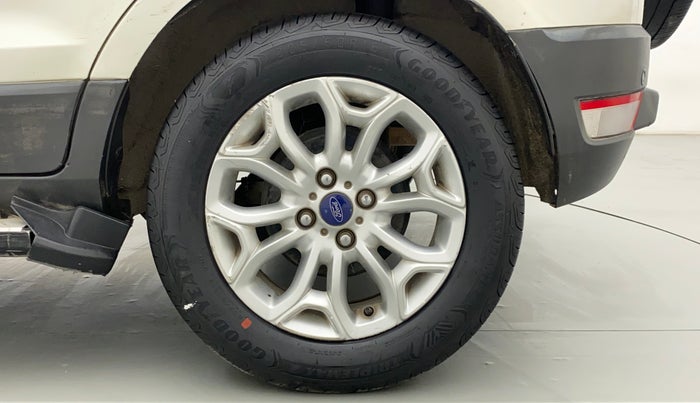 2015 Ford Ecosport 1.5 TITANIUM TI VCT AT, Petrol, Automatic, 1,00,451 km, Left Rear Wheel