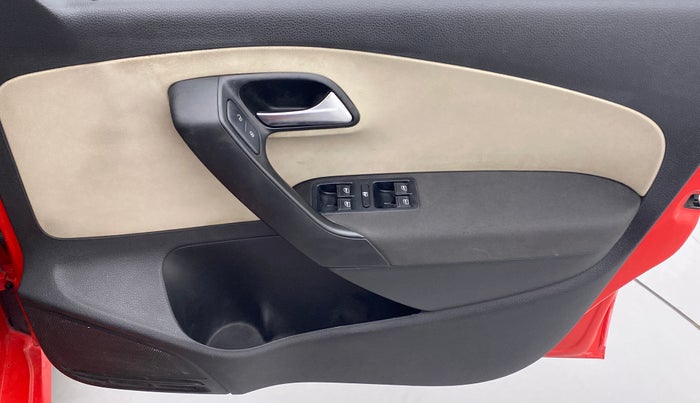 2010 Volkswagen Polo HIGHLINE1.2L PETROL, Petrol, Manual, 40,145 km, Driver Side Door Panels Control