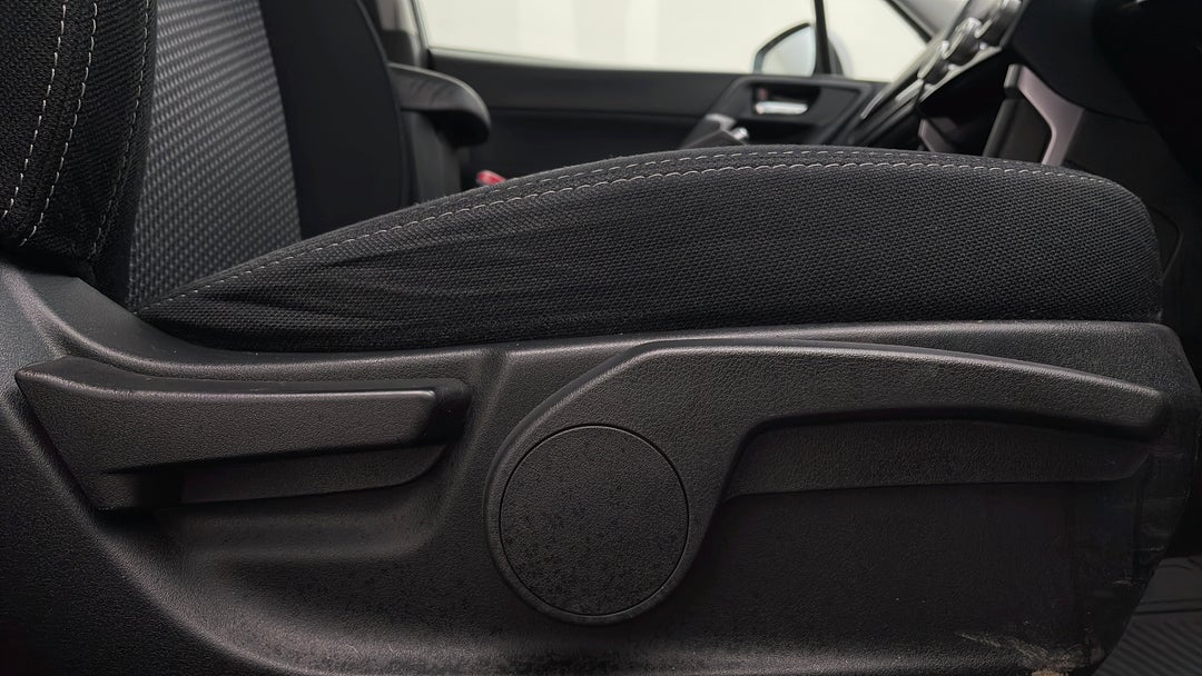 2018 Subaru Forester 2.5i-l, Automatic, 147163 km, Drivers Side Adjustment Panel