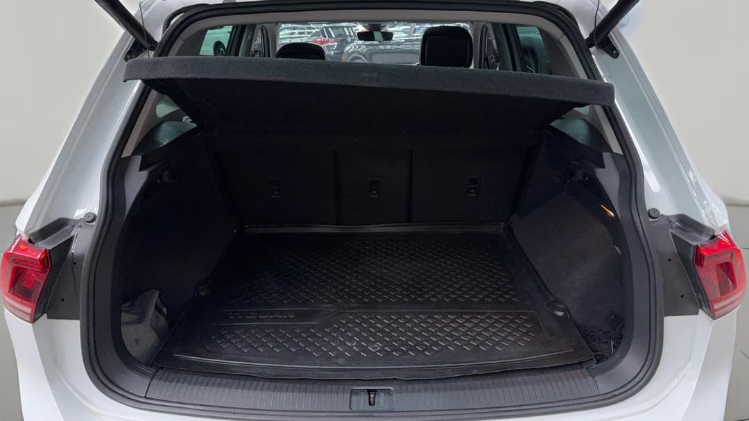 2017 Volkswagen Tiguan 162 Tsi Sportline, Automatic, 107982 km, Boot Inside View