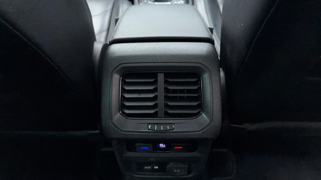 2017 Volkswagen Tiguan 162 Tsi Sportline, Automatic, 107982 km, Rear A/C Vent