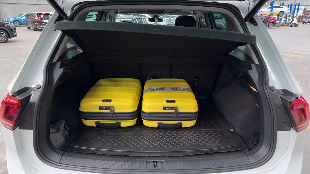 2017 Volkswagen Tiguan 162 Tsi Sportline, Automatic, 107982 km, Boot Inside View with Luggage
