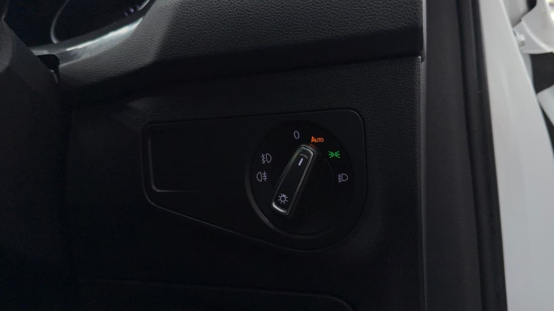 2017 Volkswagen Tiguan 162 Tsi Sportline, Automatic, 107982 km, Utility Switches/Buttons