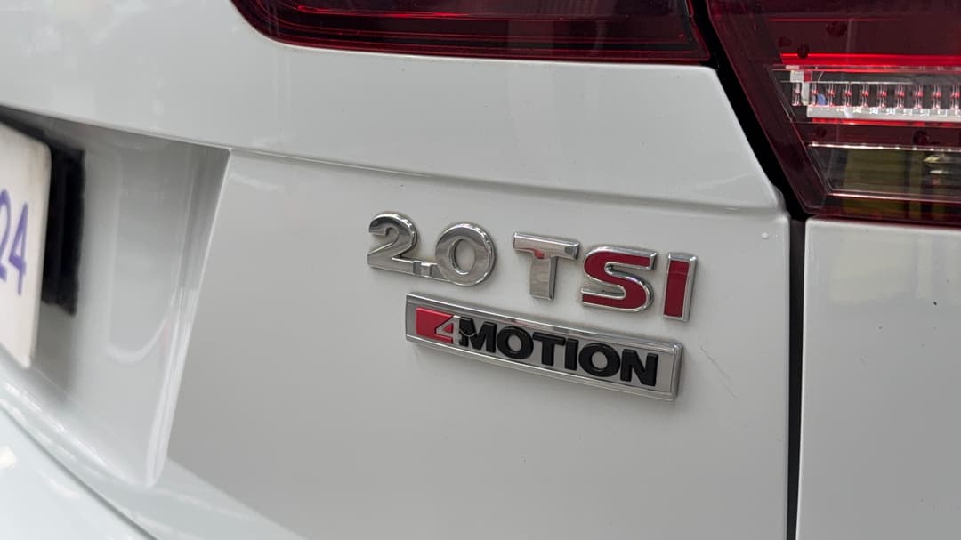 2017 Volkswagen Tiguan 162 Tsi Sportline, Automatic, 107982 km, Badge (Boot Right Side)