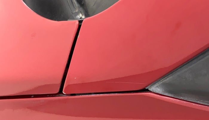 2016 Hyundai Elite i20 ASTA 1.2 (O), Petrol, Manual, 89,398 km, Left A pillar - Minor scratches