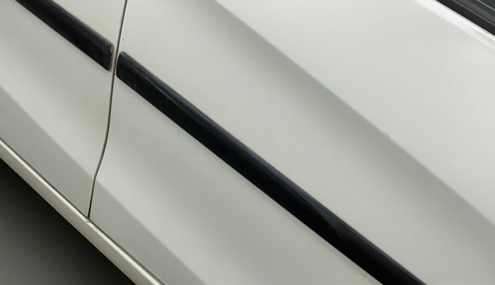 2016 Maruti Celerio ZXI, Petrol, Manual, 63,983 km, Driver-side door - Slightly dented