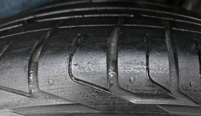 2018 Tata NEXON XZ+ 1.5, Diesel, Manual, 50,069 km, Left Rear Tyre Tread