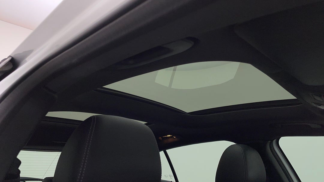 Interior Sunroof/Moonroof