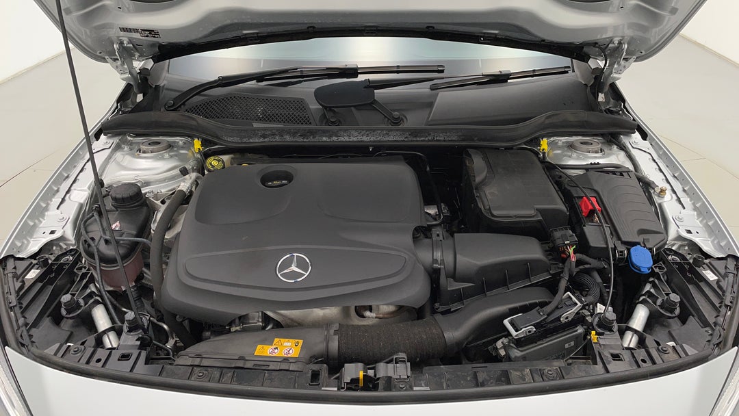 Open Bonnet (Engine)