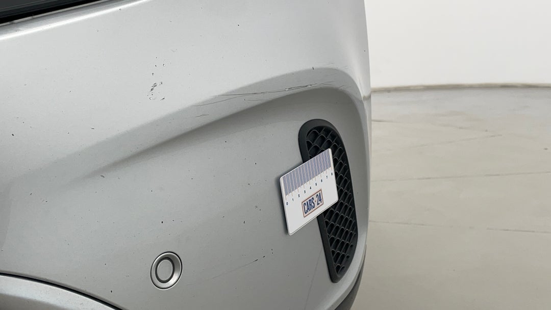 Bumper Front Scratch