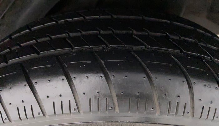 2014 Honda Amaze 1.2 SMT I VTEC, Petrol, Manual, 41,653 km, Left Rear Tyre Tread