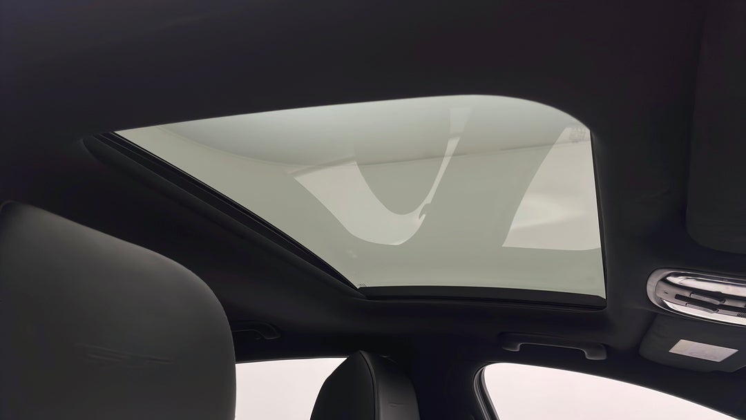 Interior Sunroof/Moonroof