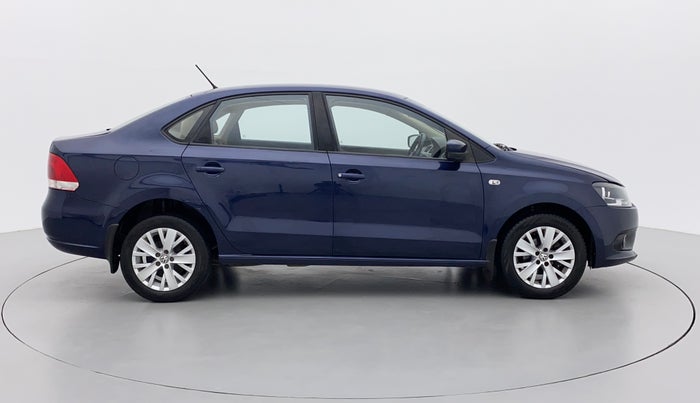 2015 Volkswagen Vento HIGHLINE 1.6 MPI, Petrol, Manual, 54,071 km, Right Side View