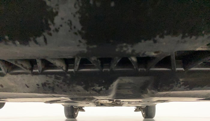2015 Volkswagen Vento HIGHLINE 1.6 MPI, Petrol, Manual, 54,071 km, Front Underbody