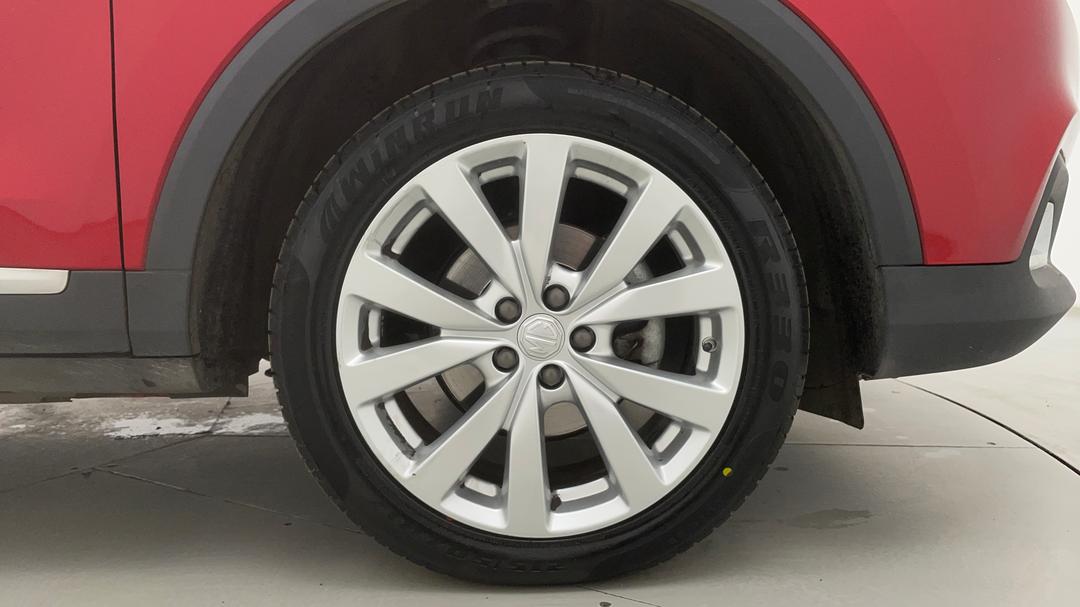 2022 MG ZS Excite, Automatic, 31233 km, Right Front Wheel