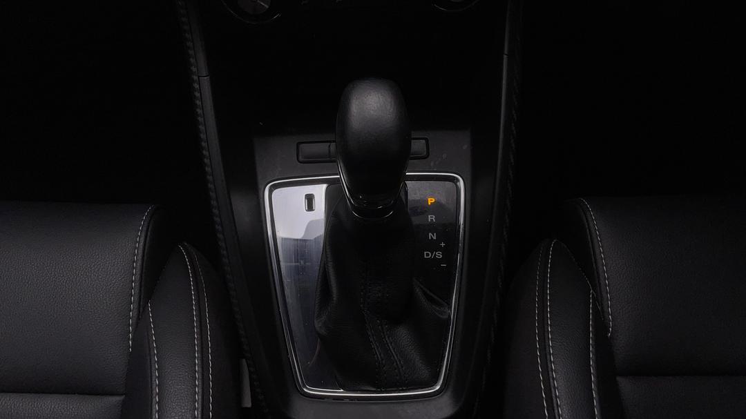 2022 MG ZS Excite, Automatic, 31233 km, Gear Lever 