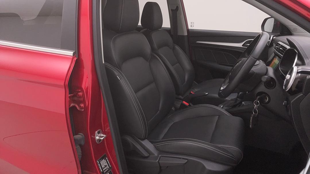 2022 MG ZS Excite, Automatic, 31233 km, Right Side Front Door Cabin View
