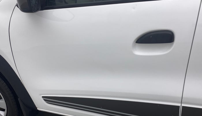 2018 Renault Kwid 1.0 RXT Opt, Petrol, Manual, 47,545 km, Front passenger door - Slightly dented