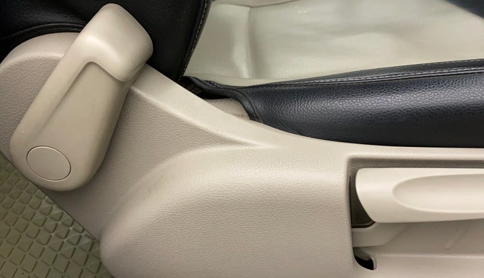 2013 Volkswagen Polo HIGHLINE1.2L, Petrol, Manual, 72,464 km, Driver Side Adjustment Panel