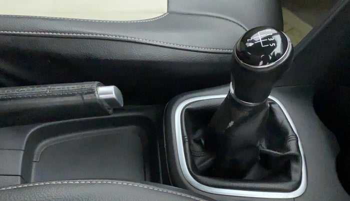 2013 Volkswagen Polo HIGHLINE1.2L, Petrol, Manual, 72,464 km, Gear Lever
