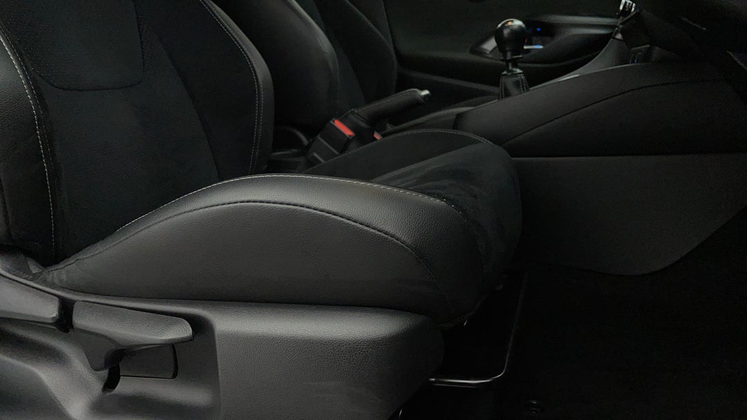 2021 Toyota Gr Yaris Gr, Manual, 38201 km, Drivers Side Adjustment Panel