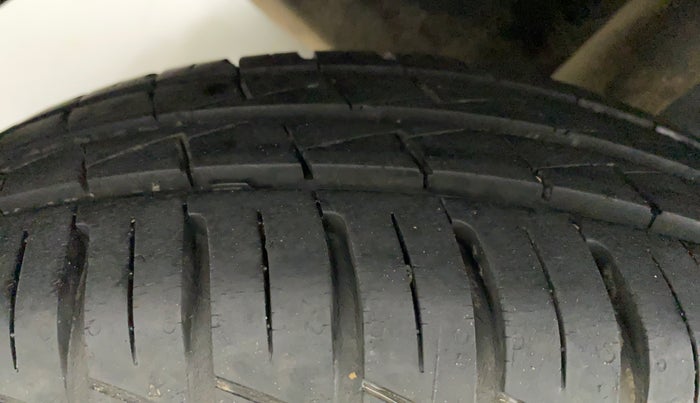 2021 Datsun Redi Go A, Petrol, Manual, 13,454 km, Right Rear Tyre Tread