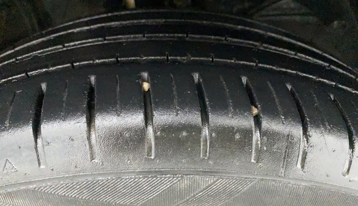 2019 Maruti Baleno ZETA PETROL 1.2, Petrol, Manual, 56,844 km, Right Front Tyre Tread