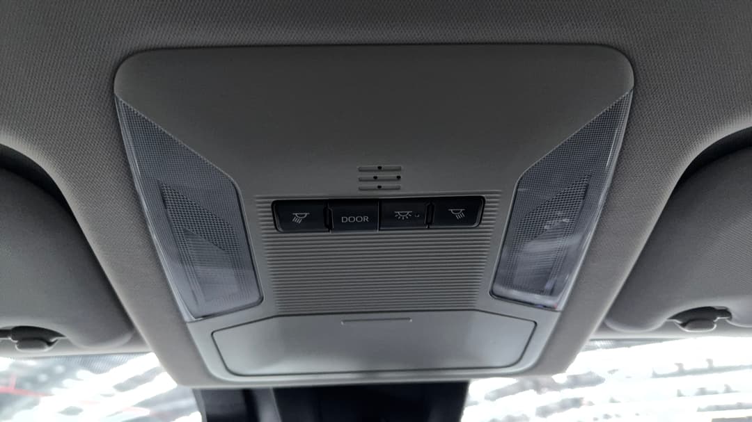 2020 Toyota RAV4 Gx (AWD) Hybrid, Automatic, 31610 km, On-Roof Controls/Sunglass holder