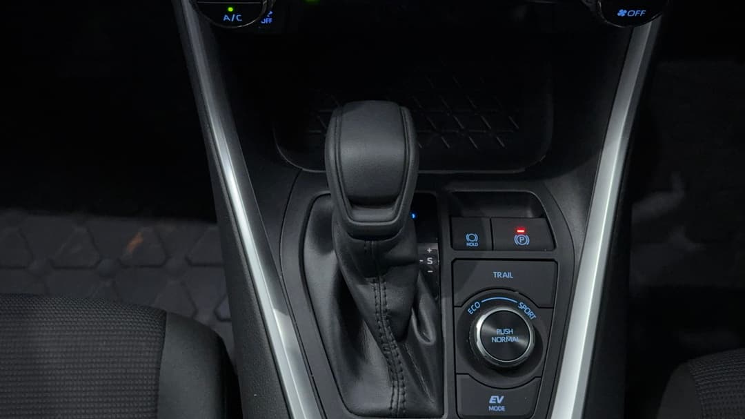 2020 Toyota RAV4 Gx (AWD) Hybrid, Automatic, 31610 km, Gear Lever 