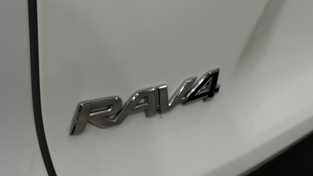 2020 Toyota RAV4 Gx (AWD) Hybrid, Automatic, 31610 km, Badge (Boot Left Side)
