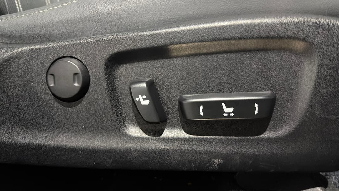 2022 Lexus Rx450h Luxury Hybrid, Automatic, 61096 km, Drivers Side Adjustment Panel