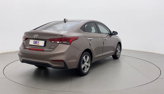 2018 Hyundai Verna 1.6 VTVT SX (O) AT, Petrol, Automatic, 26,771 km, Right Back Diagonal