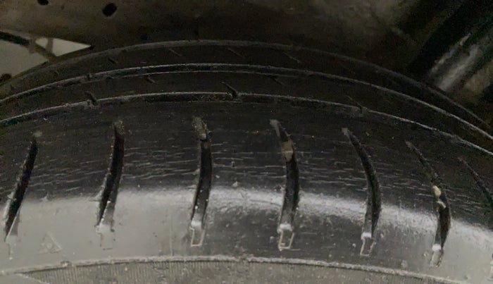 2017 Maruti Celerio VXI (O) CNG, CNG, Manual, 78,038 km, Right Rear Tyre Tread