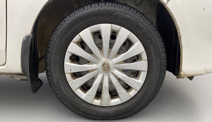 2011 Toyota Etios G, Petrol, Manual, 1,01,593 km, Right Front Wheel