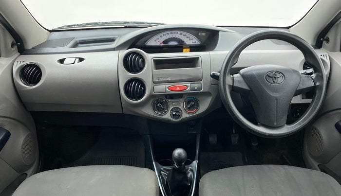 2011 Toyota Etios G, Petrol, Manual, 1,01,593 km, Dashboard