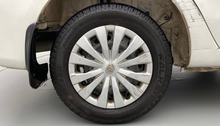 2011 Toyota Etios G, Petrol, Manual, 1,01,593 km, Right Rear Wheel