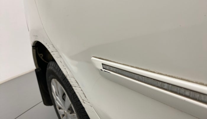 2011 Toyota Etios G, Petrol, Manual, 1,01,593 km, Right rear door - Slightly dented