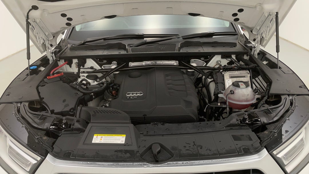 Open Bonnet (Engine)