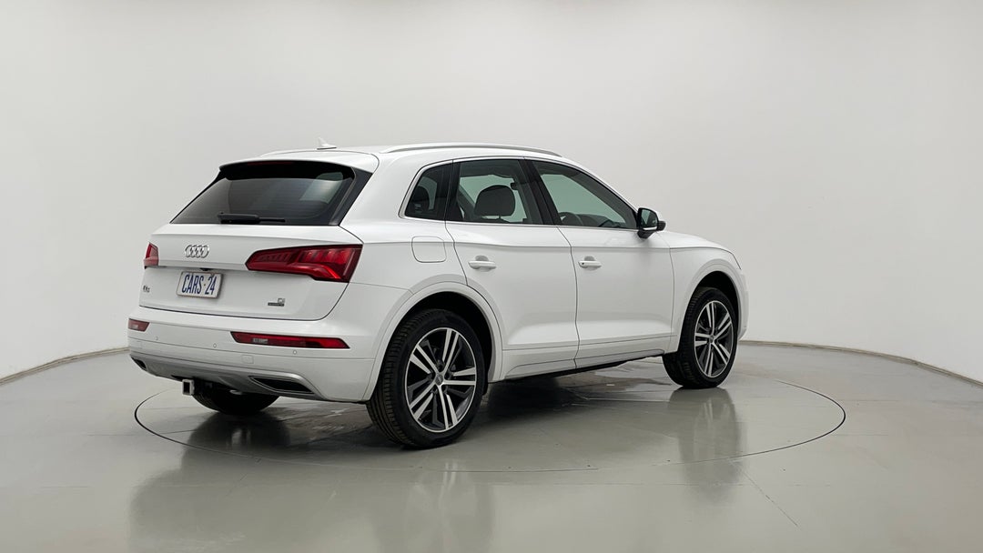 Right Back Diagonal (45- Degree) View