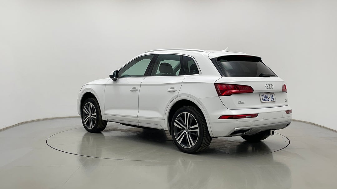 Left Back Diagonal (45- Degree) View