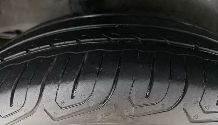 2018 Honda City SV MT EDGE EDITION PETROL, Petrol, Manual, 76,483 km, Right Rear Tyre Tread