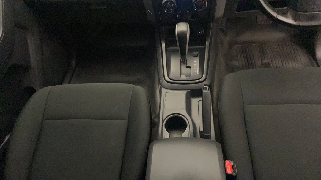 2020 Isuzu D-MAX Sx Hi-ride (4x2), Automatic, 129118 km, Center Console